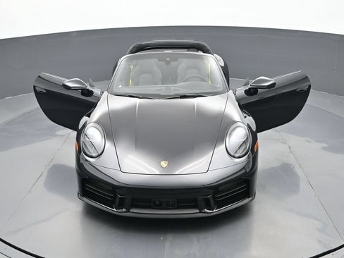 Certified 2026 Porsche 911 Targa 4S AWD/4WD image 28