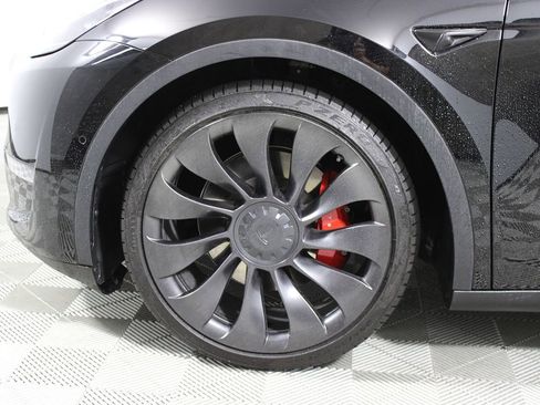 Used 2022 Tesla Model Y Performance image 30