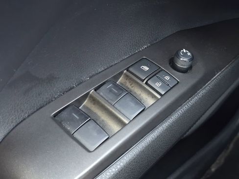 Used 2024 Toyota Camry SE FWD image 24