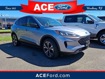 Used 2022 Ford Escape SE w/ SE Sport Appearance Package