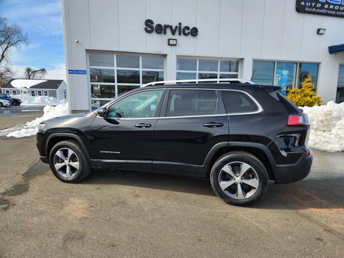 Used 2019 Jeep Cherokee Limited AWD/4WD image 9