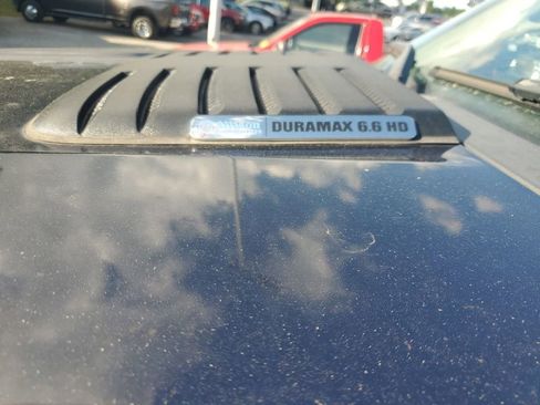 Used 2011 GMC Sierra 2500 SLT w/ Snow Plow Prep Package AWD/4WD image 6