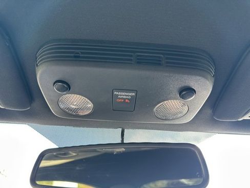 Used 2018 Ford Mustang Coupe image 17