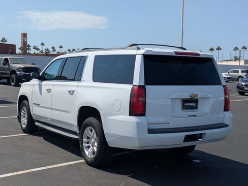 Used 2018 Chevrolet Suburban LT AWD/4WD image 8