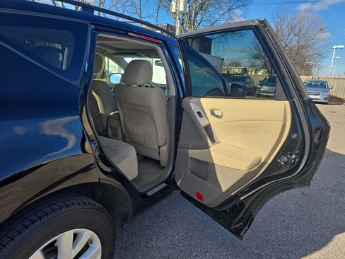 Used 2011 Nissan Murano SV image 28