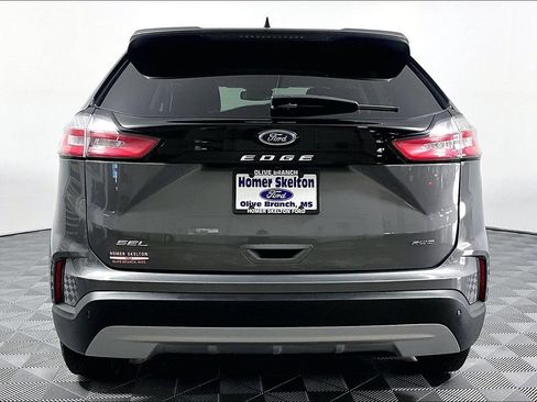 Used 2024 Ford Edge SEL w/ Convenience Package AWD/4WD image 4
