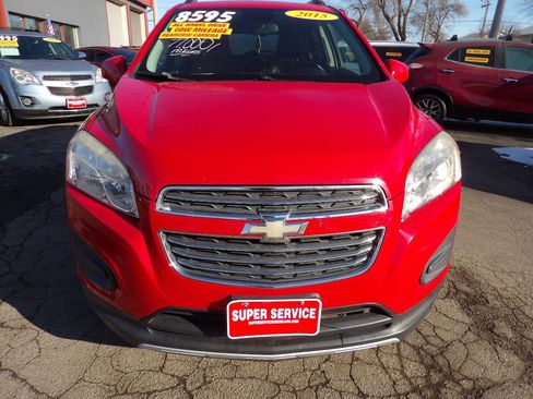 Used 2015 Chevrolet Trax LT w/ LT Sun and Sound Package image 2