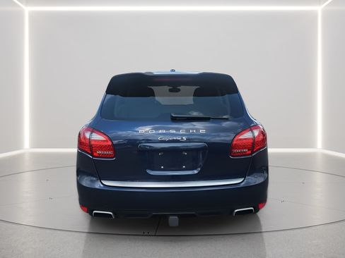 Used 2013 Porsche Cayenne S AWD/4WD image 4