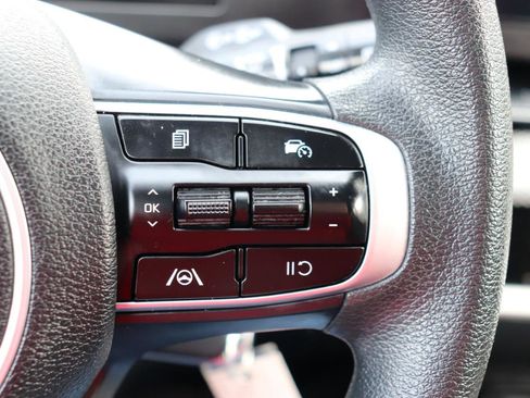 Used 2024 Kia Sportage LX image 28