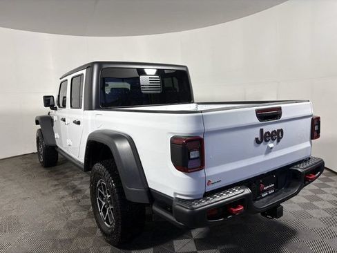 Used 2024 Jeep Gladiator Rubicon w/ Convenience Group AWD/4WD image 6