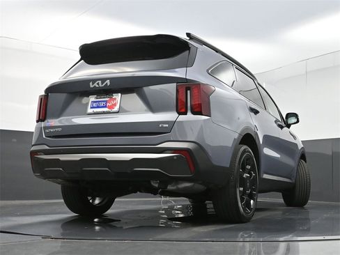 Used 2024 Kia Sorento X-Line EX image 31
