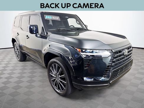 Used 2024 Lexus GX 550 w/ Accessory Package (2T) AWD/4WD image 3