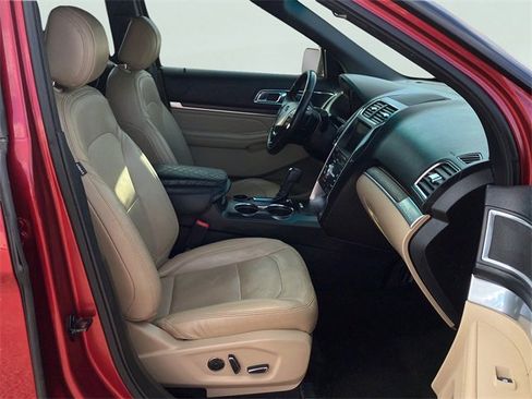 Used 2016 Ford Explorer Limited w/ Equipment Group 301A image 12