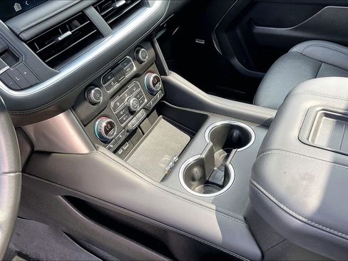 Used 2022 Chevrolet Tahoe Z71 image 19