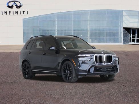 Used 2023 BMW X7 xDrive40i w/ M Sport Package AWD/4WD image 60
