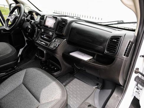 Used 2023 RAM ProMaster 3500 w/ Driver Convenience Group FWD image 9