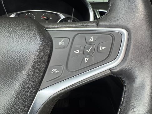 Used 2019 Chevrolet Equinox Premier AWD/4WD image 16