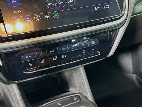 Used 2023 Chevrolet Bolt LT image 23