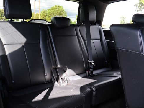 Used 2018 Ford Expedition XLT w/ Equipment Group 201A image 35