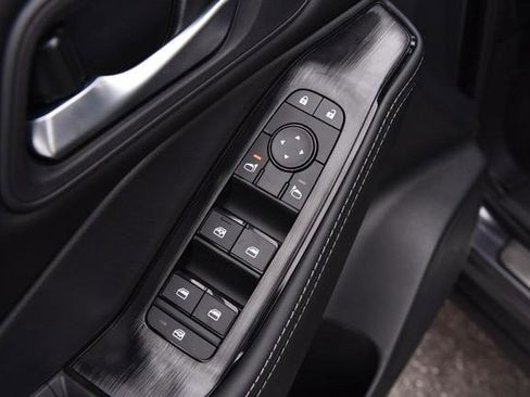 New 2026 Nissan Rogue SV AWD/4WD image 9