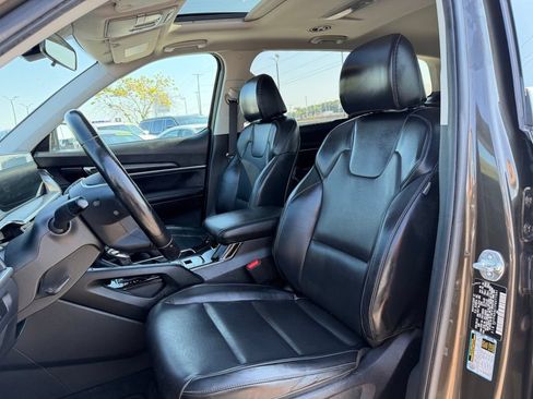 Used 2023 Kia Telluride S w/ S Sunroof Package AWD/4WD image 11