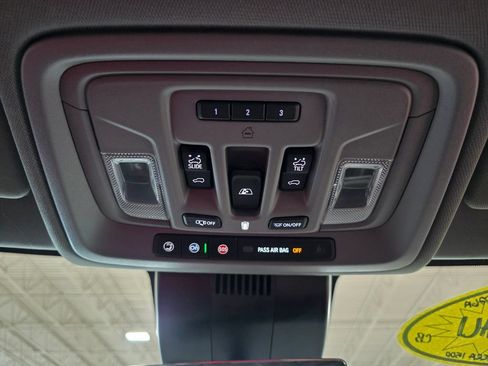 Certified 2024 GMC Sierra 1500 Denali w/ Denali Reserve Package AWD/4WD image 27