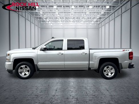 Used 2018 Chevrolet Silverado 1500 LT w/ All Star Edition AWD/4WD image 4