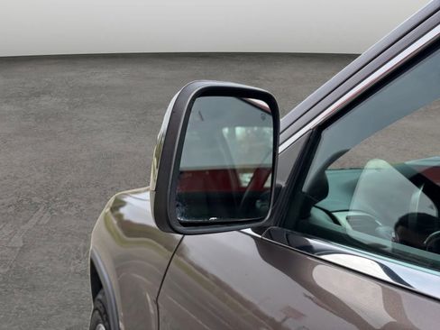 Used 2019 Jeep Grand Cherokee Laredo image 31