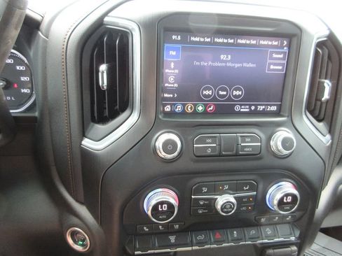 Used 2023 GMC Sierra 2500 AT4 w/ Gooseneck/5TH Wheel Package AWD/4WD image 31