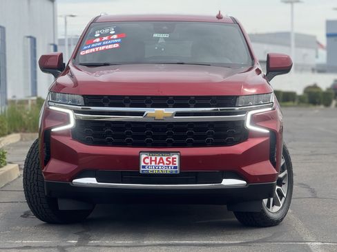 Used 2023 Chevrolet Suburban LS w/ Driver Alert Package AWD/4WD image 2