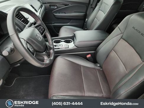 Certified 2024 Honda Ridgeline Black Edition image 13