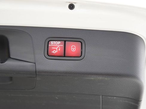Used 2022 Mercedes-Benz GLC 300 image 31