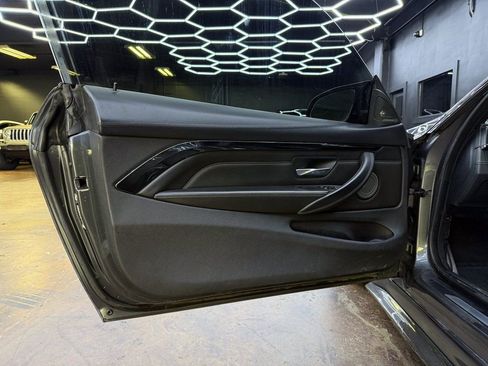 Used 2015 BMW M4 Coupe image 12