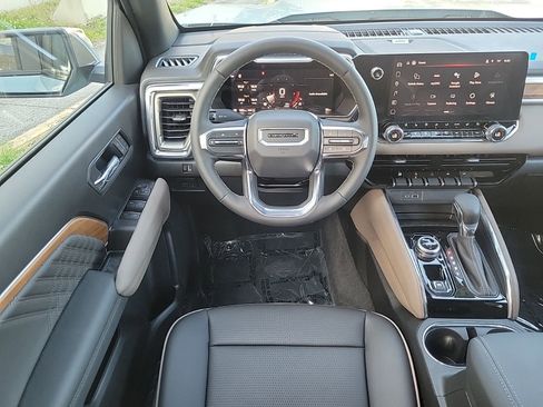 New 2026 GMC Canyon Denali AWD/4WD image 12