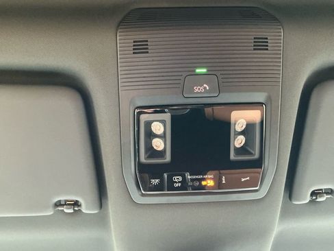 New 2025 Volkswagen ID. Buzz Pro S image 17