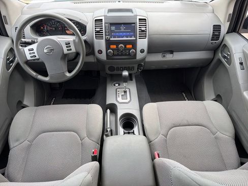 Used 2020 Nissan Frontier SV RWD image 18
