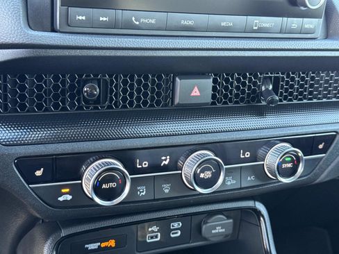 Certified 2025 Honda CR-V EX image 14