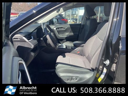 Used 2024 Toyota RAV4 AWD Hybrid image 9