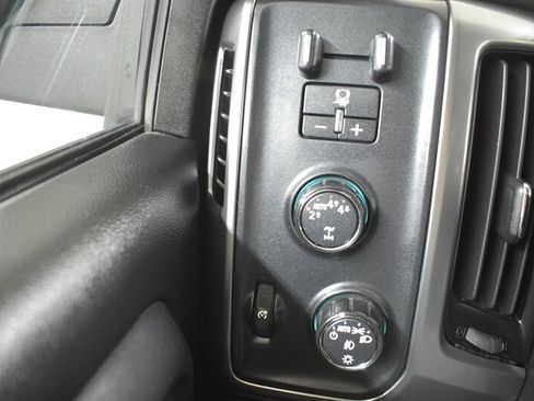 Used 2019 Chevrolet Silverado 1500 LT w/ All Star Edition AWD/4WD image 11