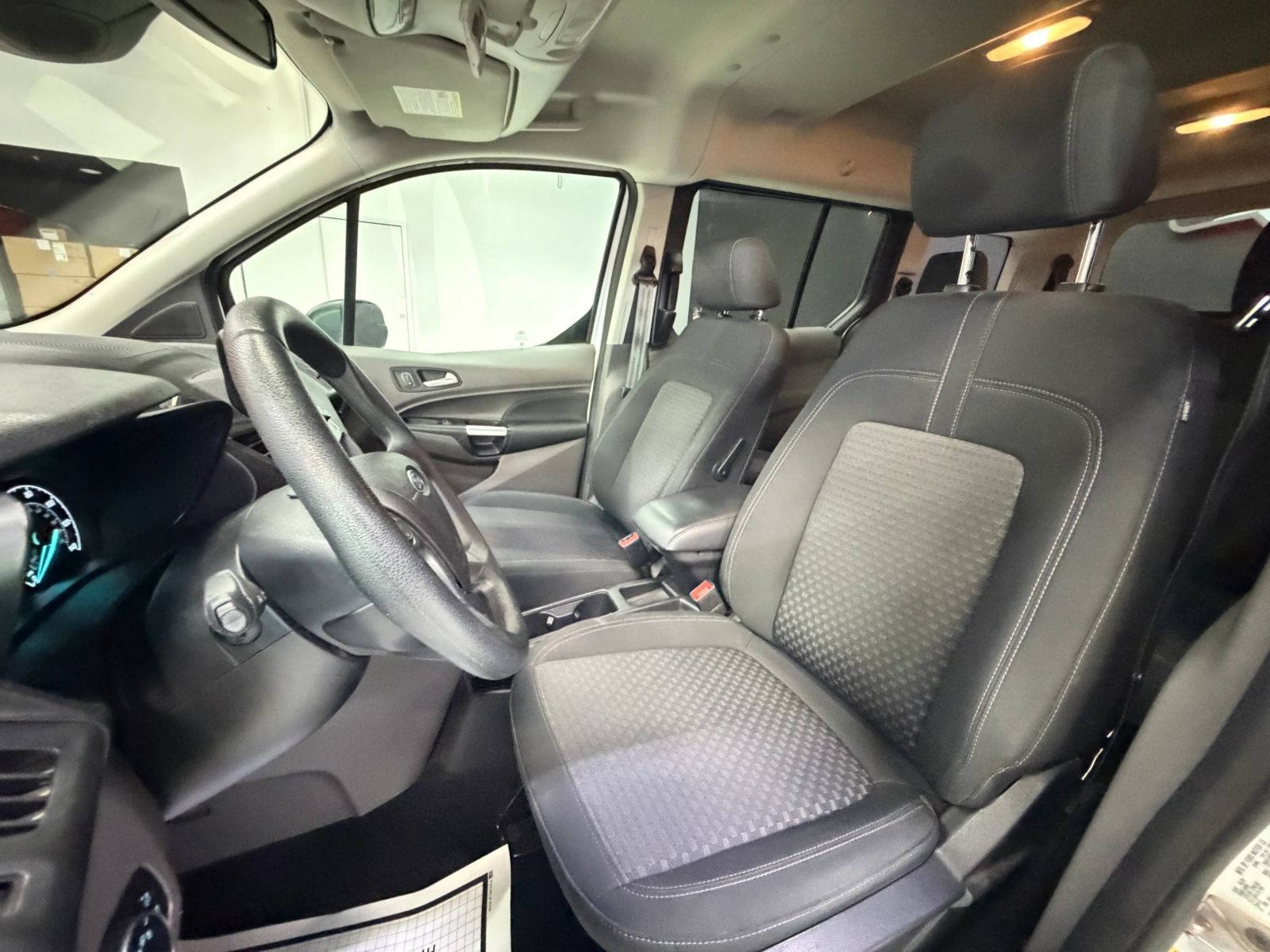 Used 2020 Ford Transit Connect XLT FWD image 40
