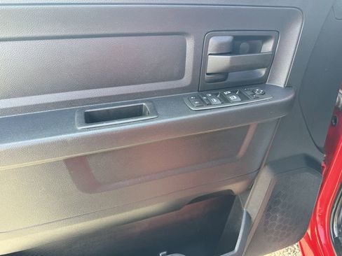 Used 2014 RAM 3500 Tradesman image 17