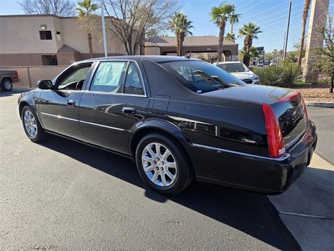 Used 2008 Cadillac DTS w/ Sun And Sound Package image 4