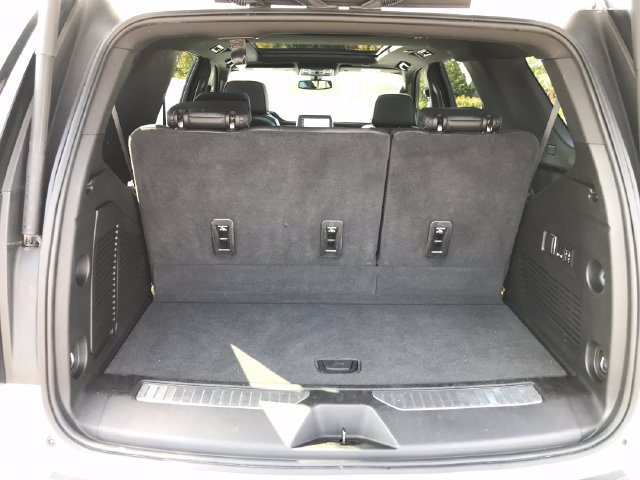 Certified 2022 Chevrolet Tahoe RST w/ Luxury Package AWD/4WD image 23