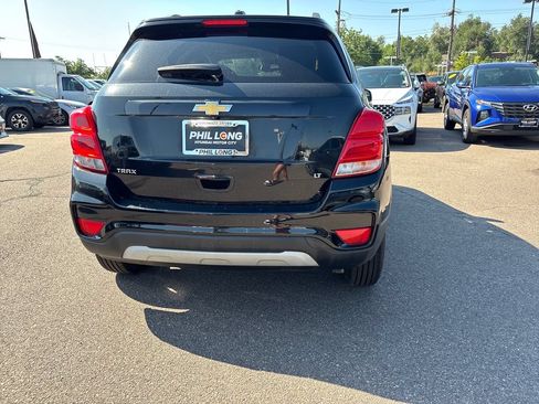 Used 2019 Chevrolet Trax LT w/ LT Convenience Package FWD image 14