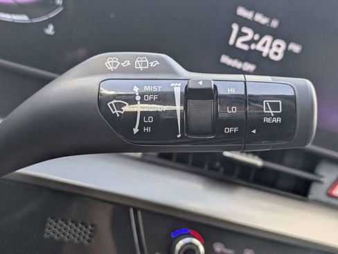 Used 2025 Kia Sportage EX image 26