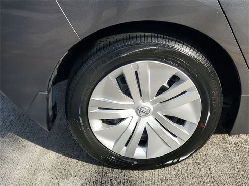 Certified 2024 Nissan Leaf S image 7