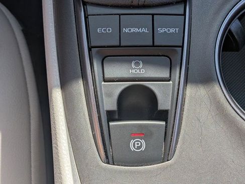 Certified 2023 Toyota Camry SE image 24