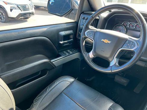 Used 2018 Chevrolet Silverado 1500 LTZ Z71 w/ Redline Edition image 12