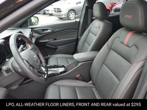 Certified 2024 Chevrolet Trax RS w/ Sunroof Package FWD image 6