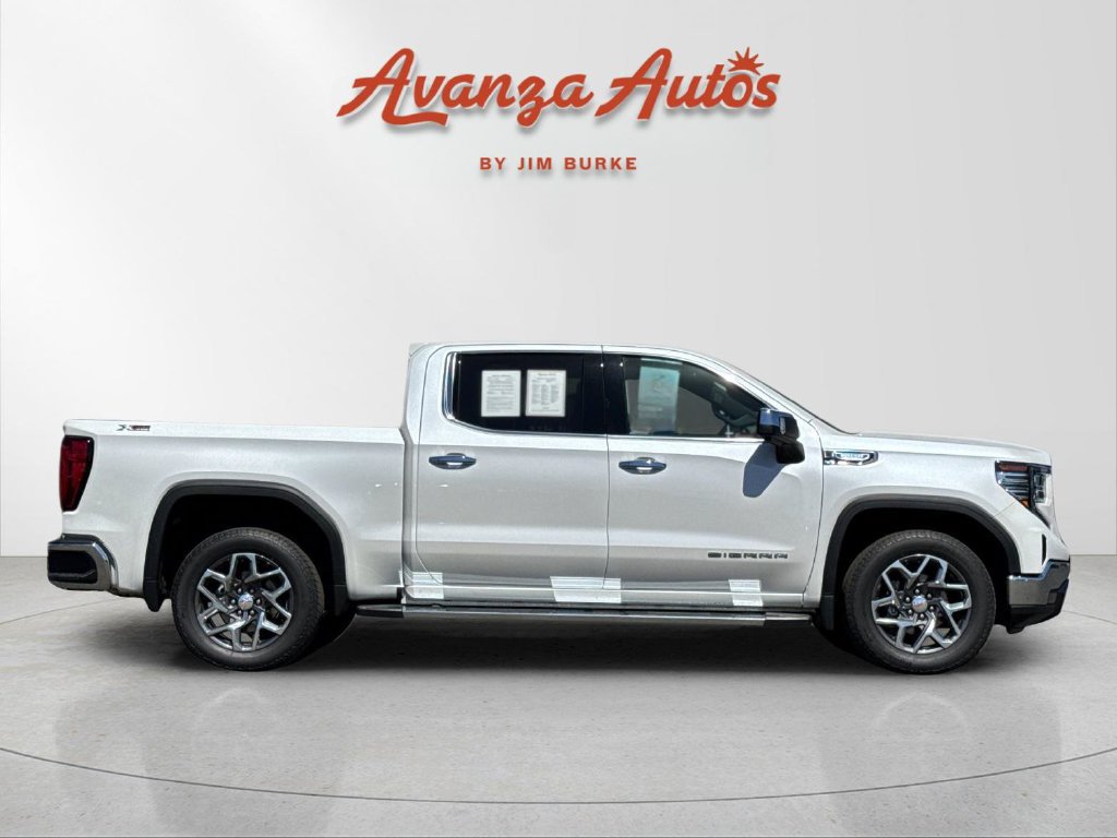 Used 2023 GMC Sierra 1500 SLT w/ SLT Premium Package AWD/4WD image 6